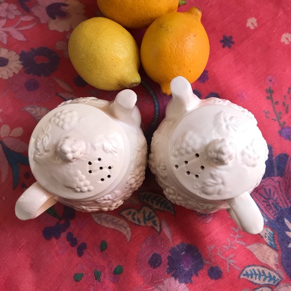 Enesco Other - Vintage Enesco Salt and Pepper Shaker